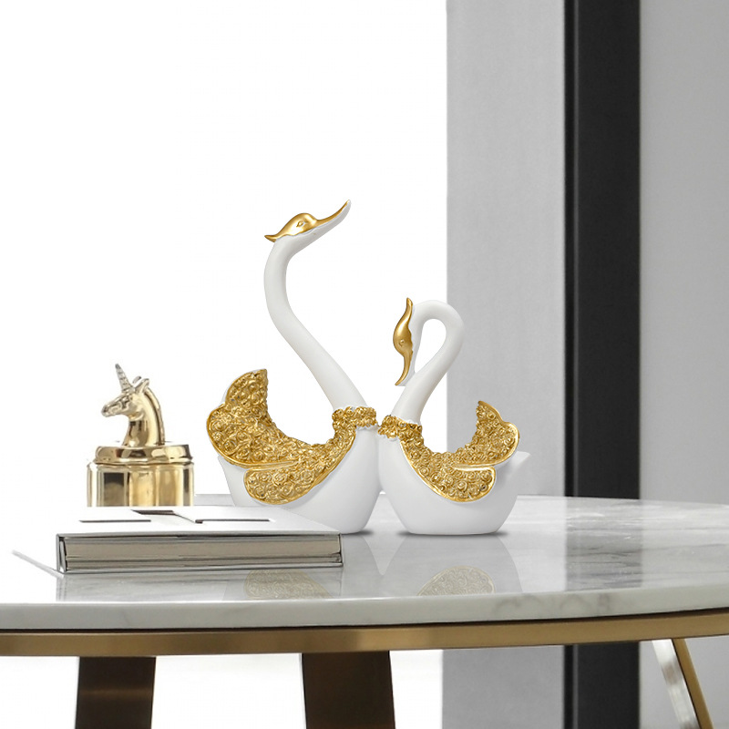 Factory Direct Sales Resin Crafts European Couple Swan Creative Decoration Home Wine Cabinet Decorations Wedding Gifts