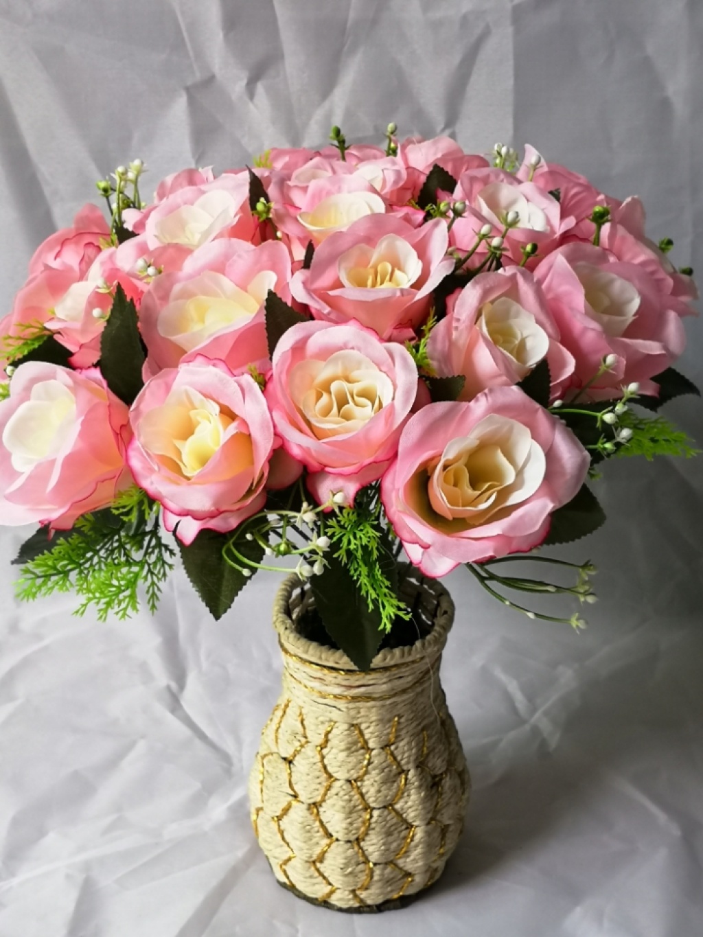 Artificial Flower Bridal Bouquet Silk Flower Wedding Flower for Wedding Opening Ceremony Home Decoration Artificial Flower Bridal Bouquet Silk Flower Wedding Flower for Wedding Opening Ceremony Home Decoration