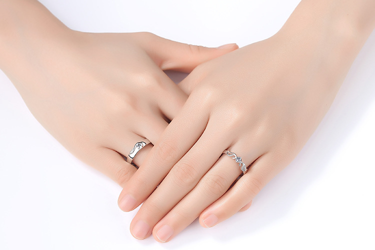 Couple Ring Pair Men and Women Simple Fashion Temperament Korean Style Crown Zircon Couple Rings Opening Wedding Simulation Diamond Ring