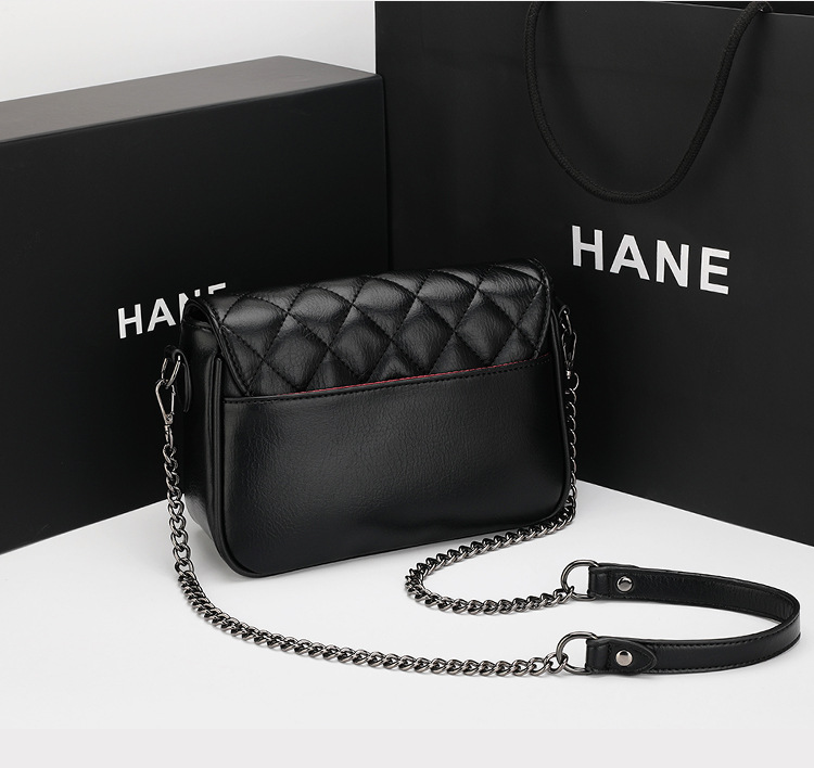Women's Bag 2021 New Fashion Trending Small Bag Texture Crossbody Soft Leather Small wedding Bag