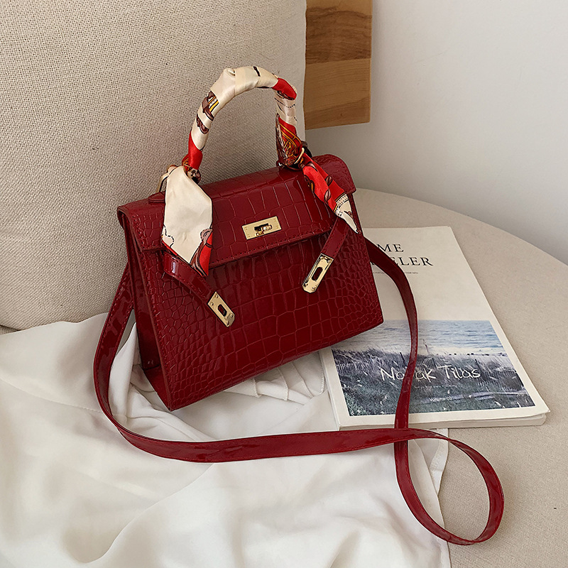 Bride Engagement Gift Red Wedding Bag Women&#039;s 2020 New Handbag Net Red Bag wedding Bag