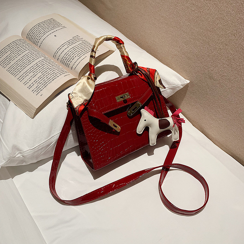 Bride Engagement Gift Red Wedding Bag Women&#039;s 2020 New Handbag Net Red Bag wedding Bag