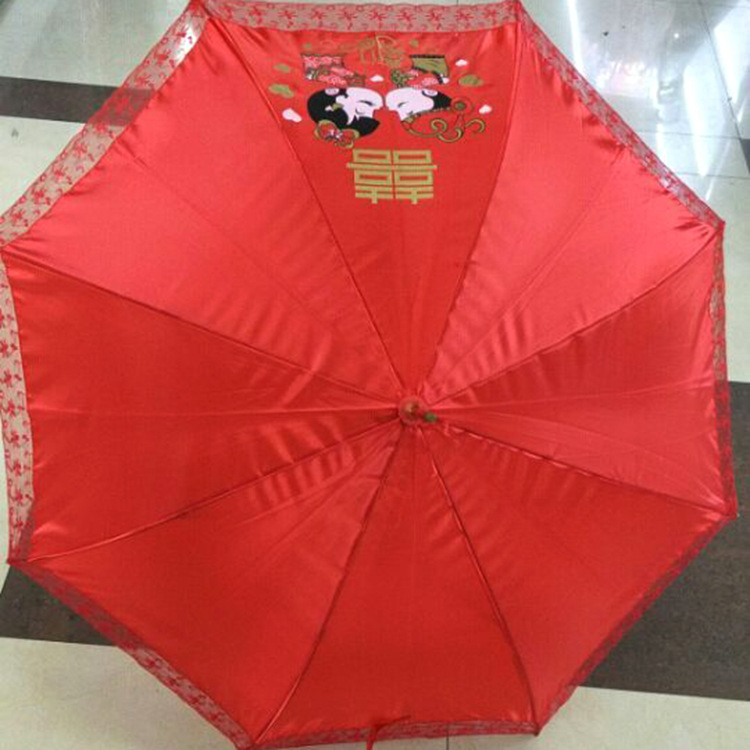 Creative lace bridal umbrella wedding supplies big red bride married side long handle red umbrella wholesale Creative lace bridal umbrella wedding supplies big red bride married side long handle red umbrella wholesale