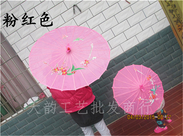 Tianyun Craft Umbrella Wholesale Photography Wedding Props Ceiling Decoration Dancing Handmade Umbrella Classical Silk Cloth Dance Umbrella