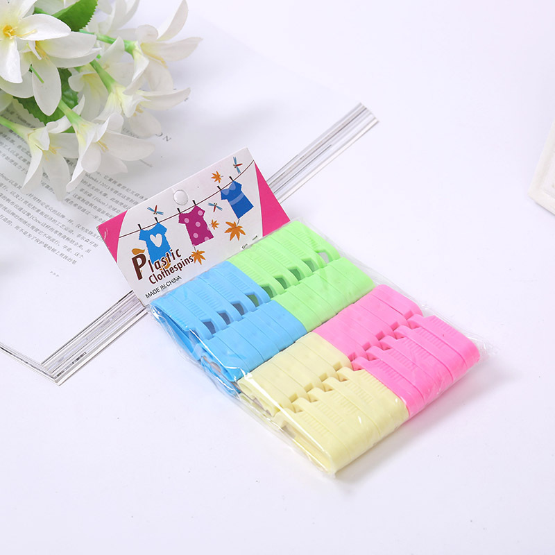The manufacturer sells plastic clip for The air socks.