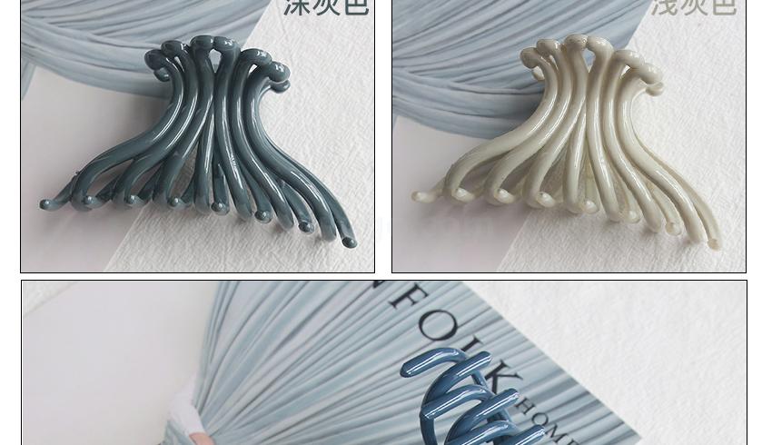 Large Japanese and Korean Plastic clip Classic hair clip bottom clip Women's Dish hair manufacturers direct shower clip Accessories wholesale Large Japanese and Korean Plastic clip Classic hair clip bottom clip Women's Dish hair manufacturers direct shower clip Accessories wholesale