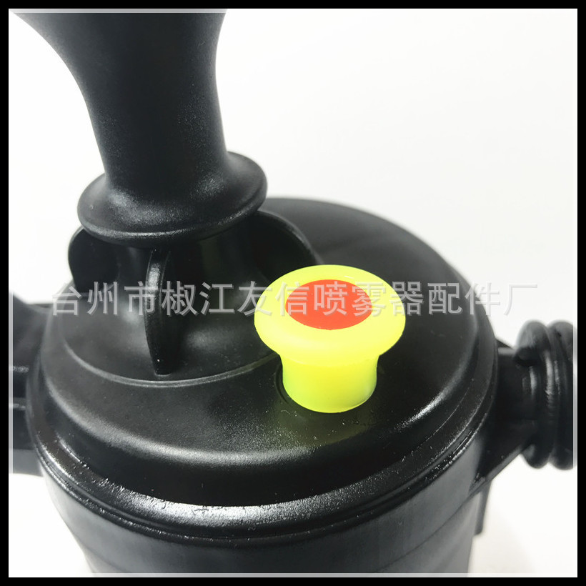 Plastic sprayer Sprinkling Can Self-Cleaning Element Disinfection 1.5L Kettle High-Pressure Sprayer Gardening Plastic sprayer Sprinkling Can Self-Cleaning Element Disinfection 1.5L Kettle High-Pressure Sprayer Gardening