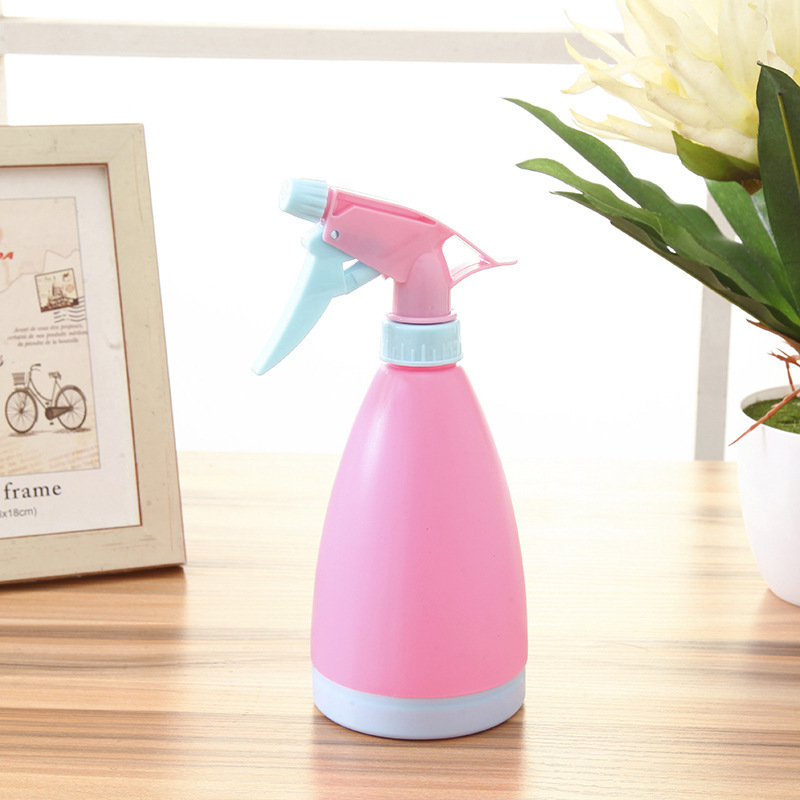 Whole Portable Hand Pressure Plastic Watering Sprayer Balcony Home Plant Watering Pot Removable Gardening Sprinkling Can