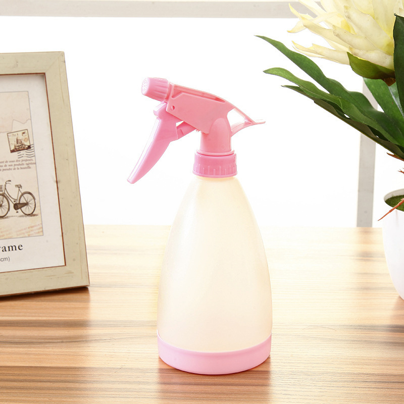 Whole Portable Hand Pressure Plastic Watering Sprayer Balcony Home Plant Watering Pot Removable Gardening Sprinkling Can