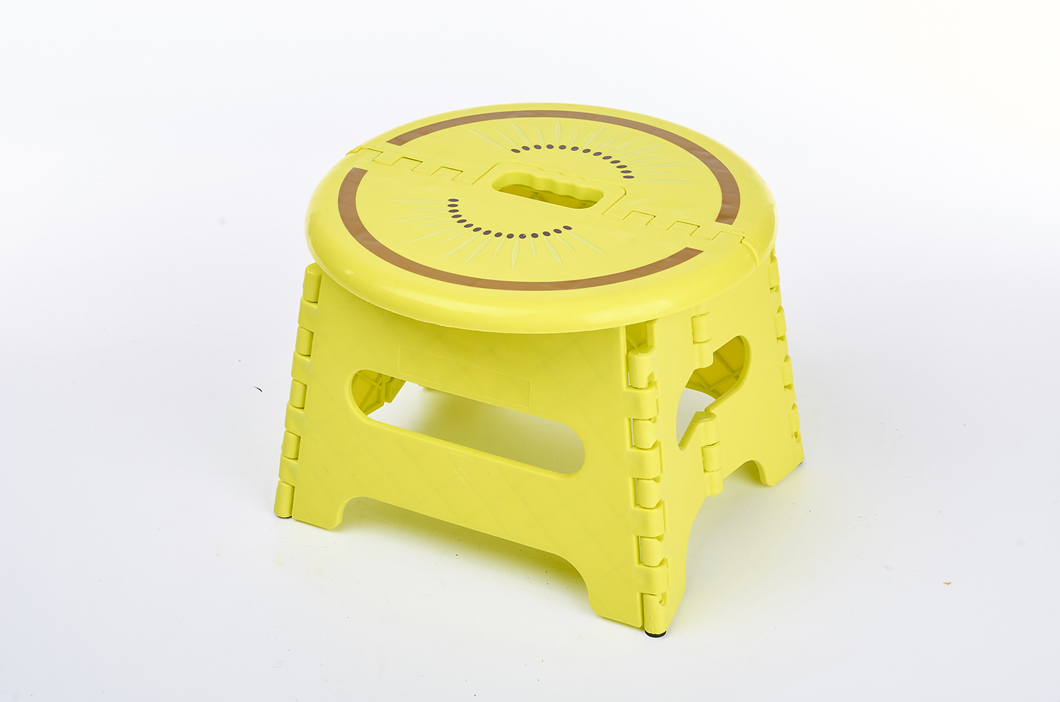 Korean-Style Small Fruit Folding Stool with Automatic Safety Lock