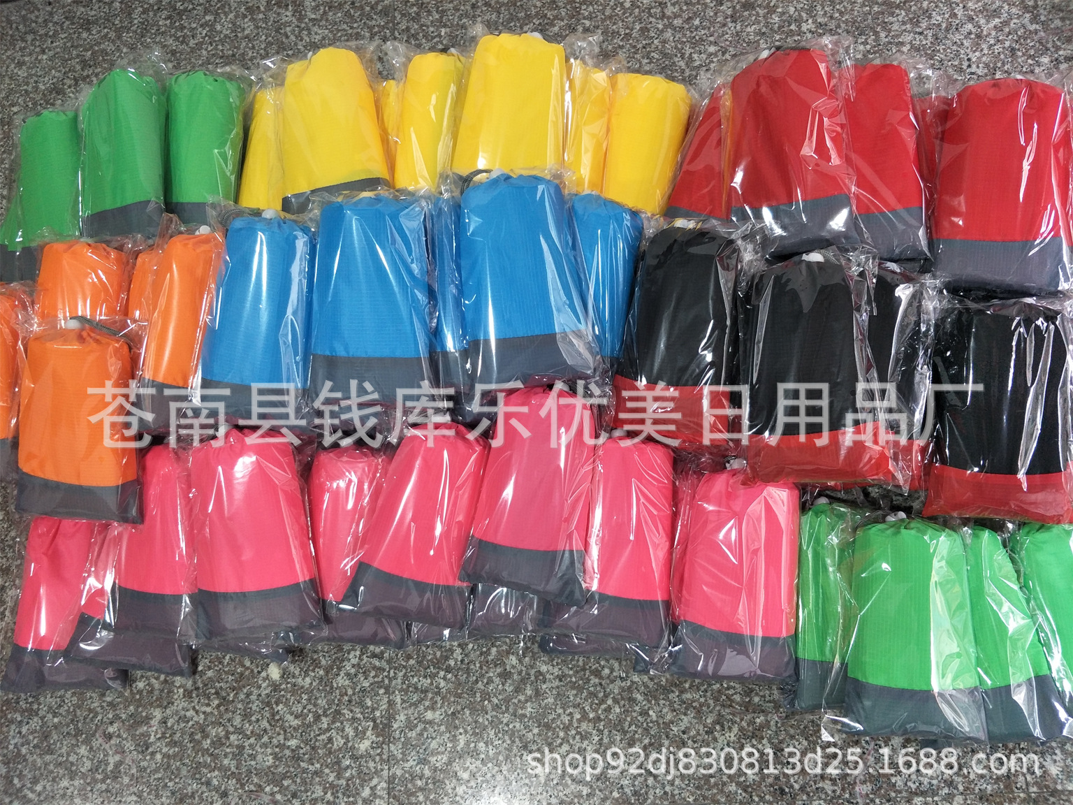 New Camping Outdoor Picnic Mat Waterproof and Foldable Pocket Beach Mat Beach Camping Picnic Blanket Factory Wholesale New Camping Outdoor Picnic Mat Waterproof and Foldable Pocket Beach Mat Beach Camping Picnic Blanket Factory Wholesale