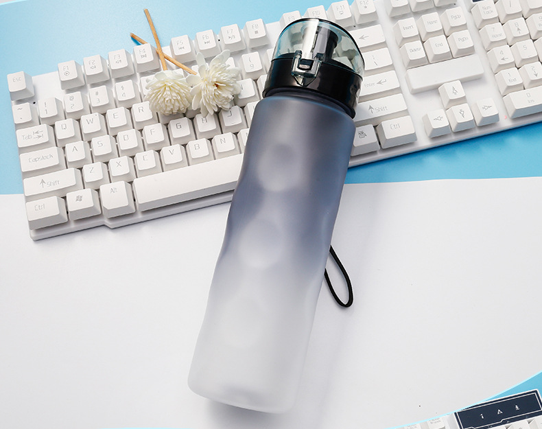 Outdoor Sports Cup Large Capacity Plastic Cup Creative Portable Sports Kettle Fashion Gradient Cup Wholesale Gift