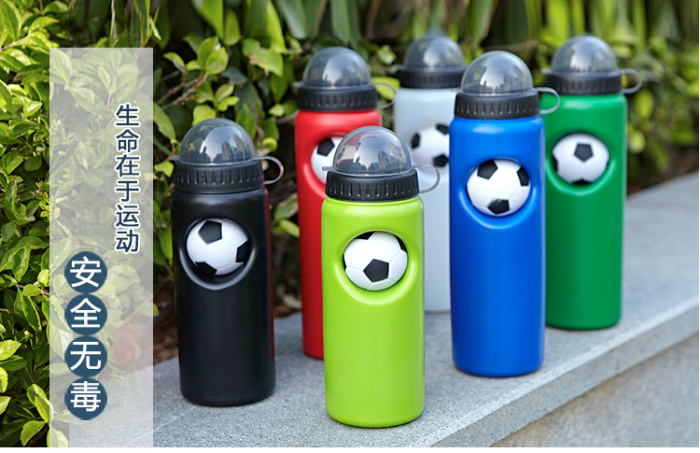 Factory direct outdoor roving driving one hand operation plastic cup sports cup wholesale custom Factory direct outdoor roving driving one hand operation plastic cup sports cup wholesale custom