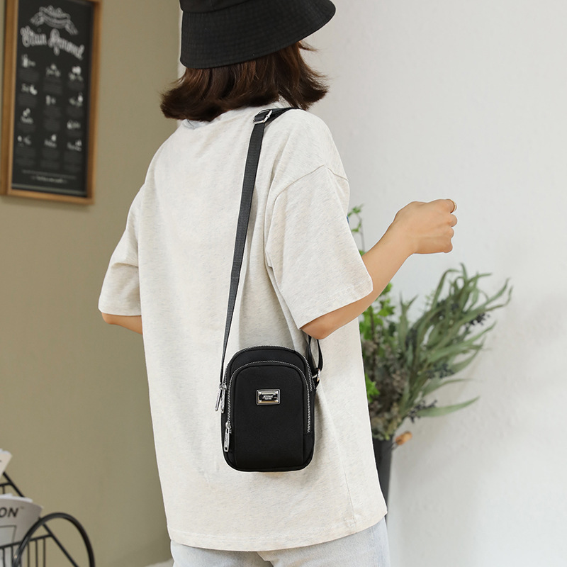 Mobile Phone Bag for Women 2021 New Sports Arm Bag Vertical Halter Running Pouch Simple Mini Shoulder Messenger Bag