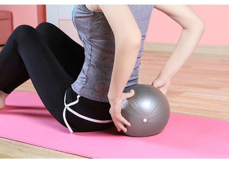 Mini Yoga Ball Thickened Explosion-Proof Genuine Children's Yoga Fitness Ball Pregnant Women Pilates Ball Mini Yoga Ball Thickened Explosion-Proof Genuine Children's Yoga Fitness Ball Pregnant Women Pilates Ball