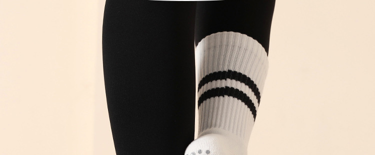 Wholesale Winter Long Non-Slip Yoga Socks Non-Slip Mid-Calf Women's Pilates Socks High Professional Thickened Warm Wholesale Winter Long Non-Slip Yoga Socks Non-Slip Mid-Calf Women's Pilates Socks High Professional Thickened Warm