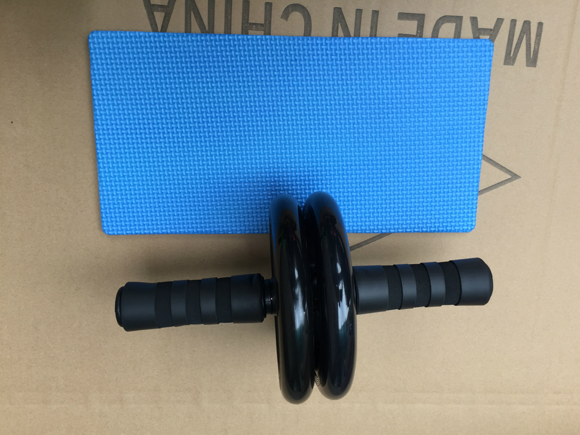 Double-Wheel Mute Abdominal Wheel Abdominal Wheel AB Rocket Fitness Equipment Home Office Roller Push-up Giant Wheel