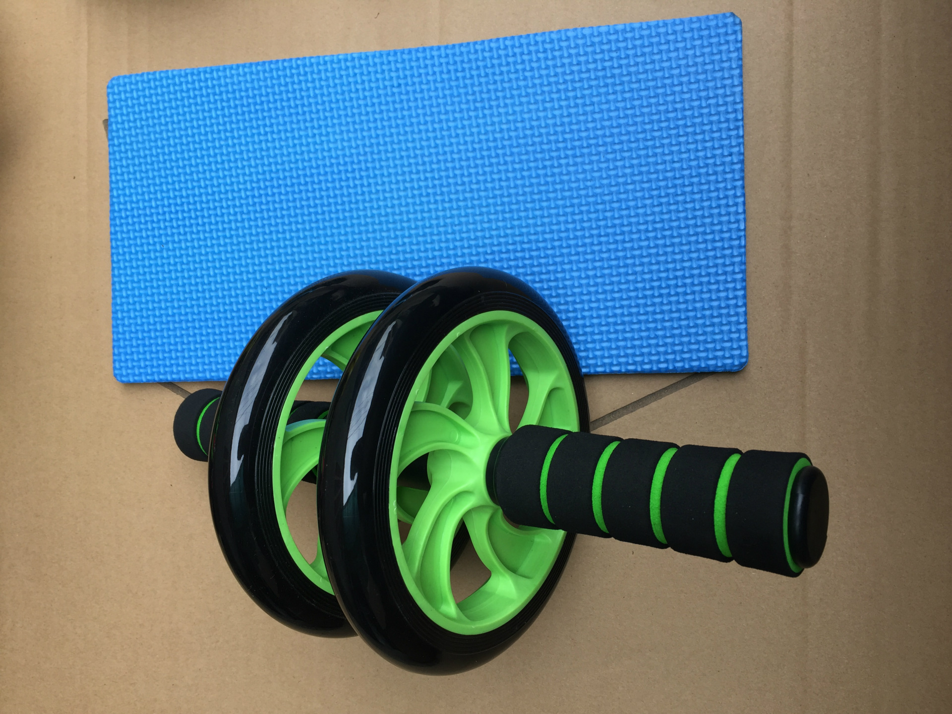 Double-Wheel Mute Abdominal Wheel Abdominal Wheel AB Rocket Fitness Equipment Home Office Roller Push-up Giant Wheel