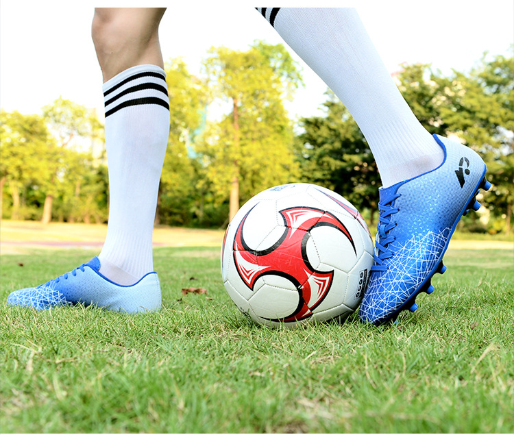 Shoes Male and Female Primary and Secondary School Growth Shredded Rubber Training Artificial Lawn Generation Hair Shoes Male and Female Primary and Secondary School Growth Shredded Rubber Training Artificial Lawn Generation Hair