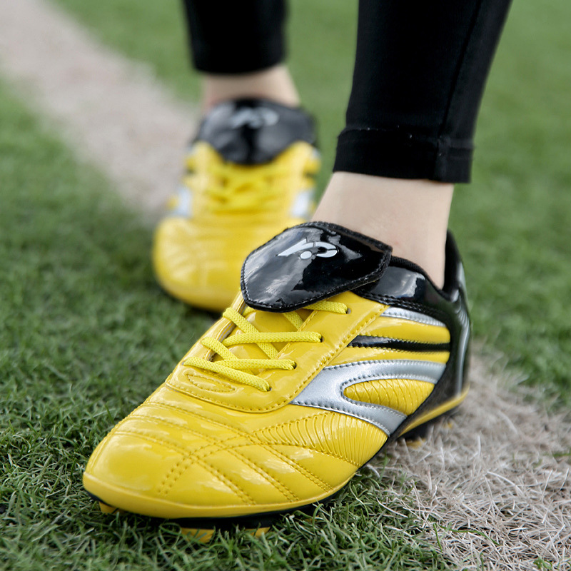 Shoes Male and Female Primary and Secondary School Growth Shredded Rubber Training Artificial Lawn Generation Hair Shoes Male and Female Primary and Secondary School Growth Shredded Rubber Training Artificial Lawn Generation Hair