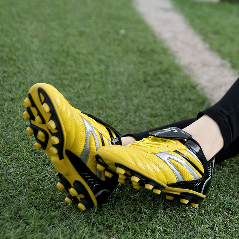 Shoes Male and Female Primary and Secondary School Growth Shredded Rubber Training Artificial Lawn Generation Hair Shoes Male and Female Primary and Secondary School Growth Shredded Rubber Training Artificial Lawn Generation Hair
