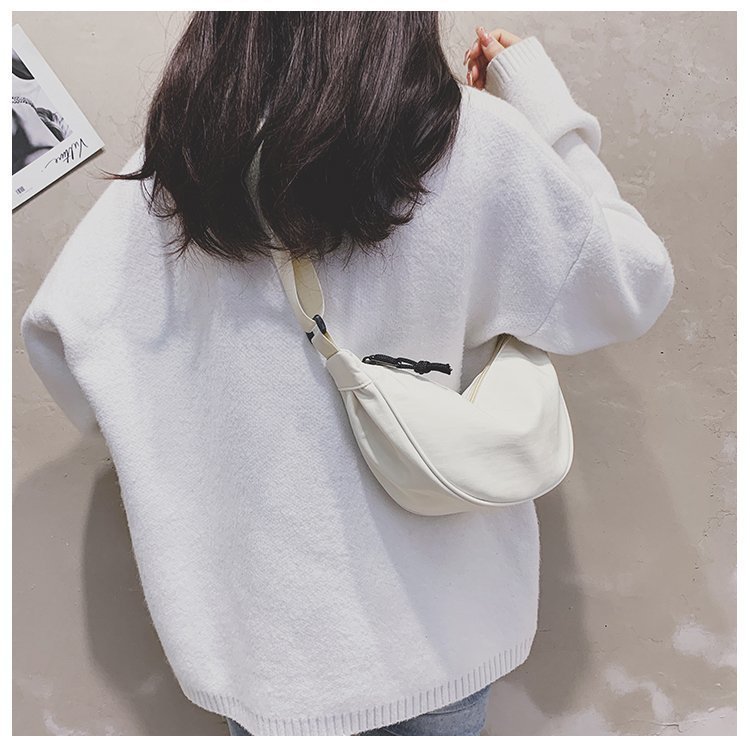 2021 Spring New Fashion Waist Bag Sports Bag Large Capacity Waterproof Bag Men and Women Simple Bag