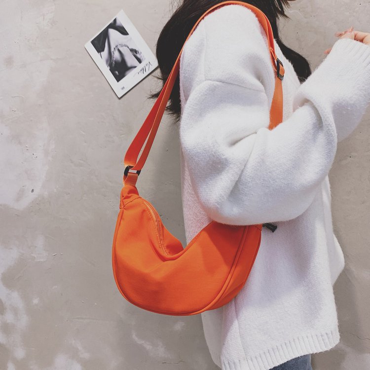 2021 Spring New Fashion Waist Bag Sports Bag Large Capacity Waterproof Bag Men and Women Simple Bag