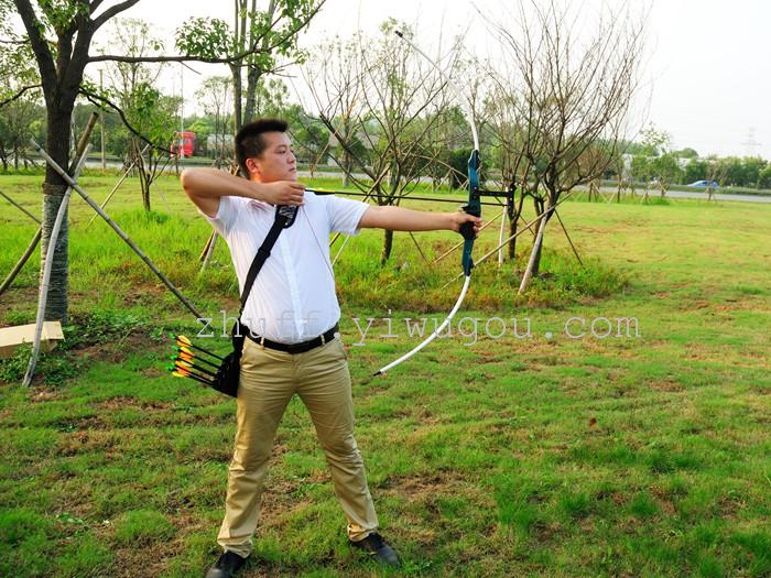 Warhawk CZ bow and arrow archery equipment an entry-level training fitness shooting outdoors hunting bow bow Warhawk CZ bow and arrow archery equipment an entry-level training fitness shooting outdoors hunting bow bow