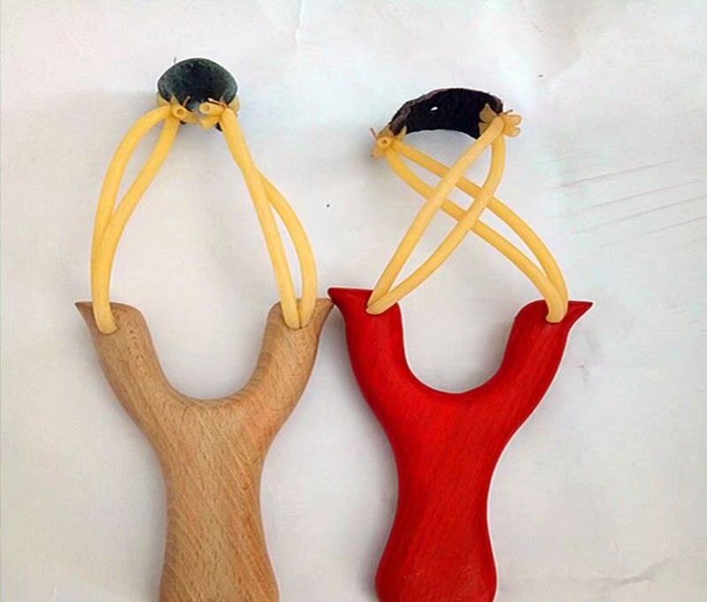 All kinds of plastic slingshot wood slingshot iron slingshot alloy