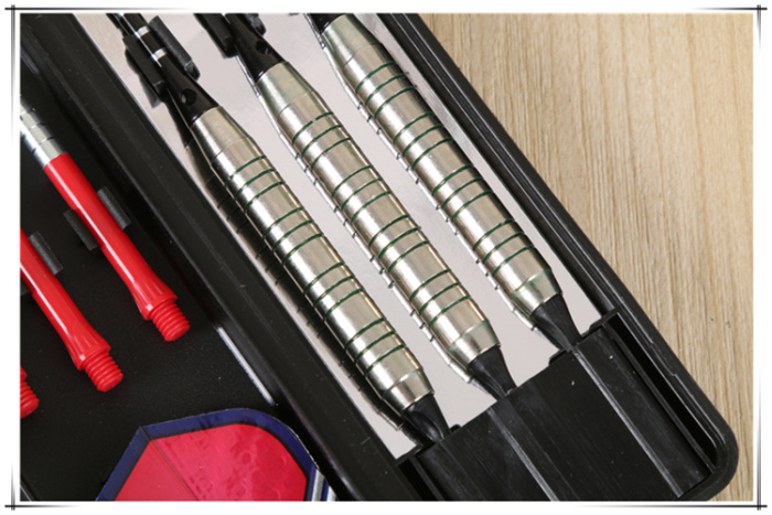 The 18 g alloy safety darts competition is a professional needle - resistant and durable flying mark