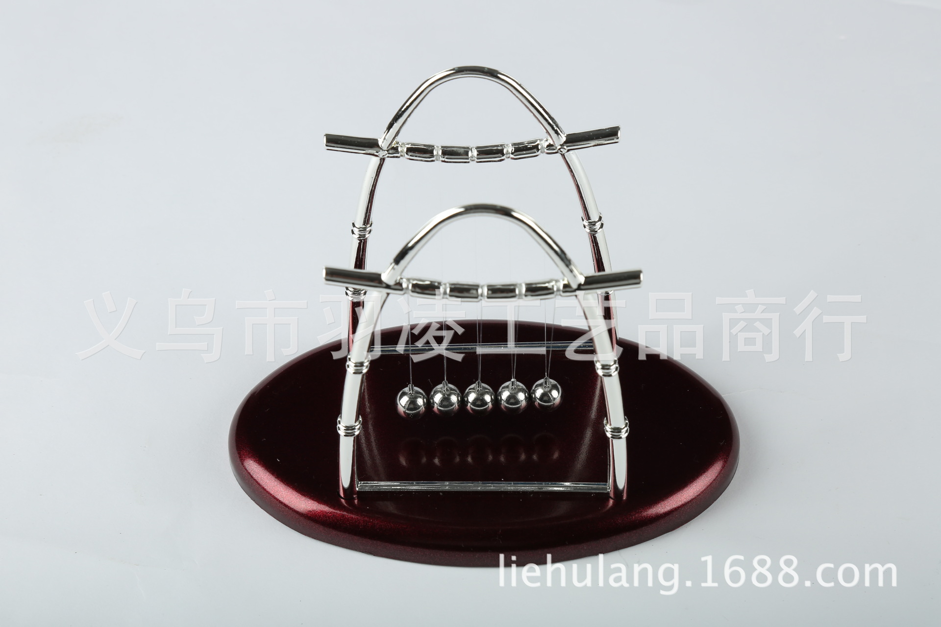 Factory Direct Sales Large Sail-Shaped Swing Ball Crafts Decoration Arch Swing Ball Chaos Physical Balance Bumper Ball