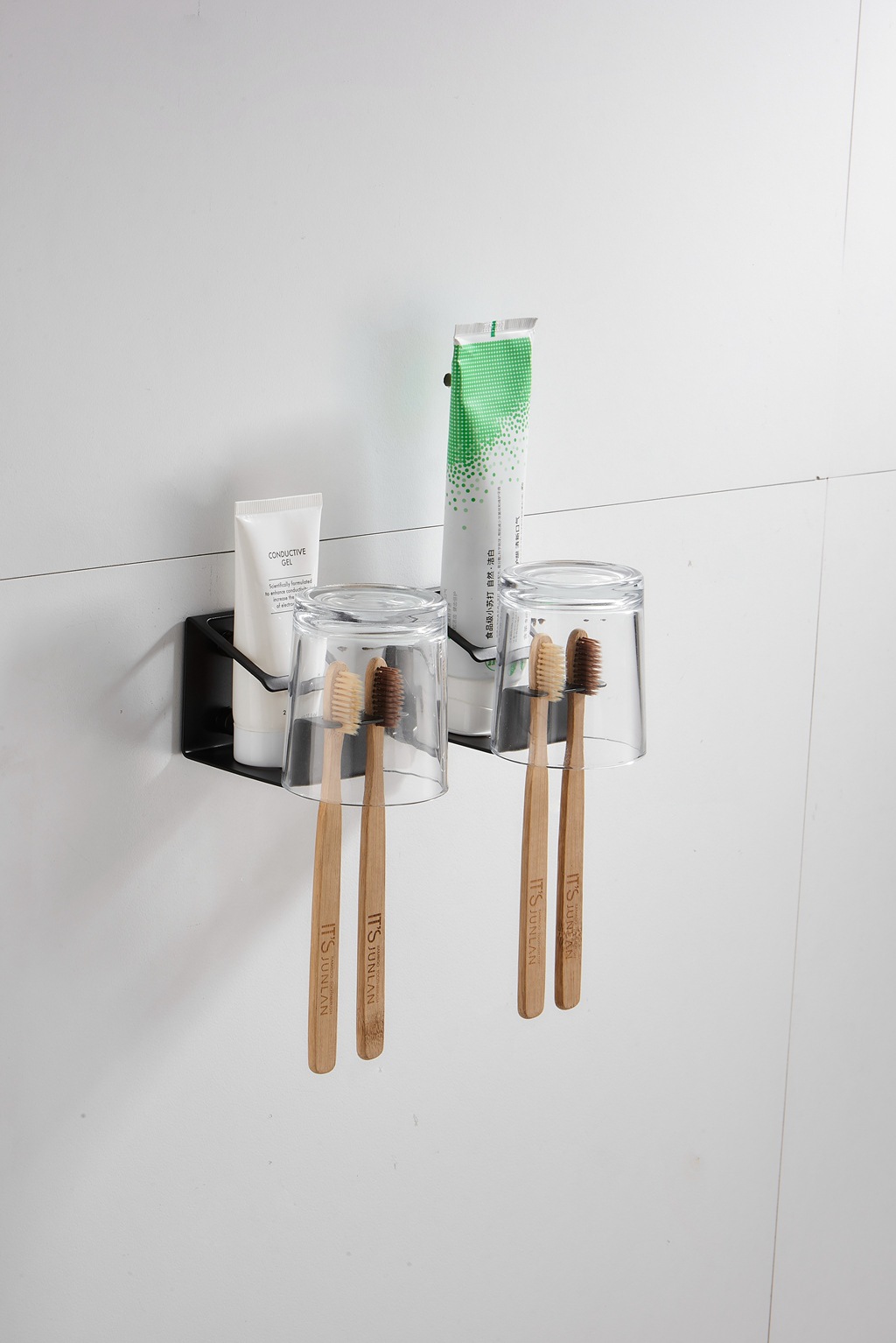 304 Stainless Steel Toothbrush Holder PunchFree Creative Toothpaste Toothbrush Cup Holder Bathroom Rack 304 Stainless Steel Toothbrush Holder PunchFree Creative Toothpaste Toothbrush Cup Holder Bathroom Rack