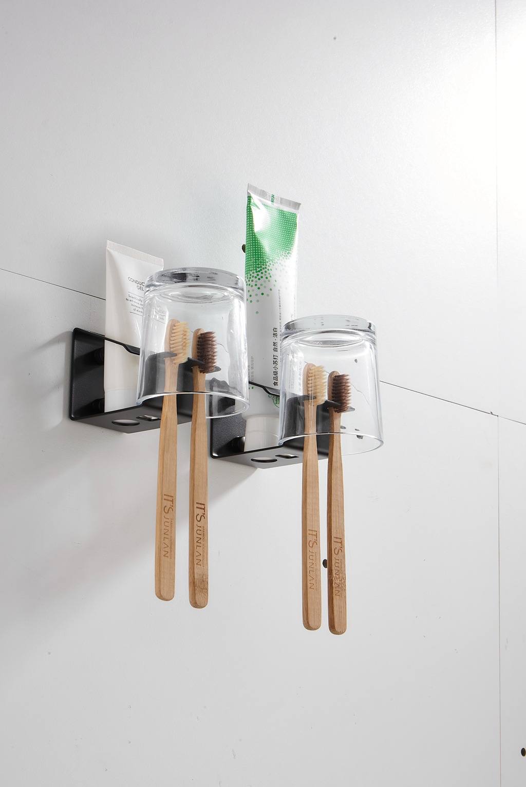304 Stainless Steel Toothbrush Holder PunchFree Creative Toothpaste Toothbrush Cup Holder Bathroom Rack 304 Stainless Steel Toothbrush Holder PunchFree Creative Toothpaste Toothbrush Cup Holder Bathroom Rack