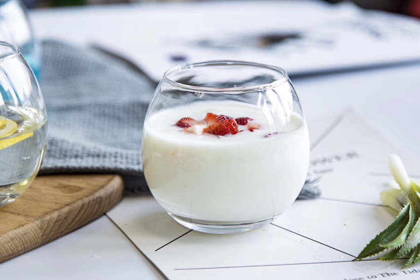 New Glass round Eggcup Goblet Milkshake Ice Cream Dessert Cup Q-Shape Cup Juice Cup New Glass round Eggcup Goblet Milkshake Ice Cream Dessert Cup Q-Shape Cup Juice Cup