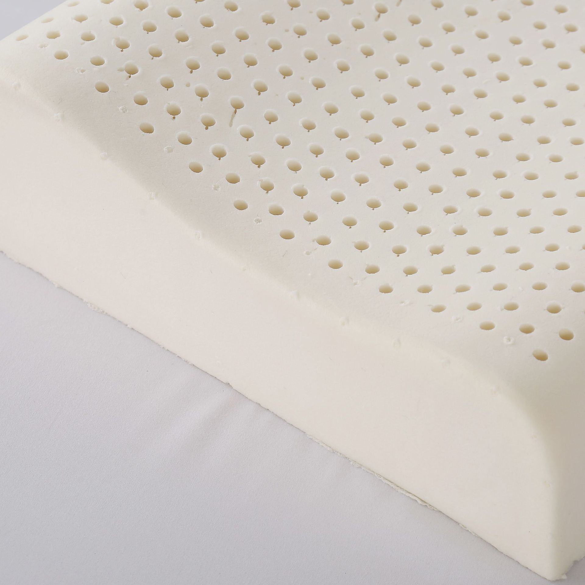 Adult Comfortable Wolf Tooth Latex Pillow Wave Gift Slow Rebound Adult Latex Pillow Head