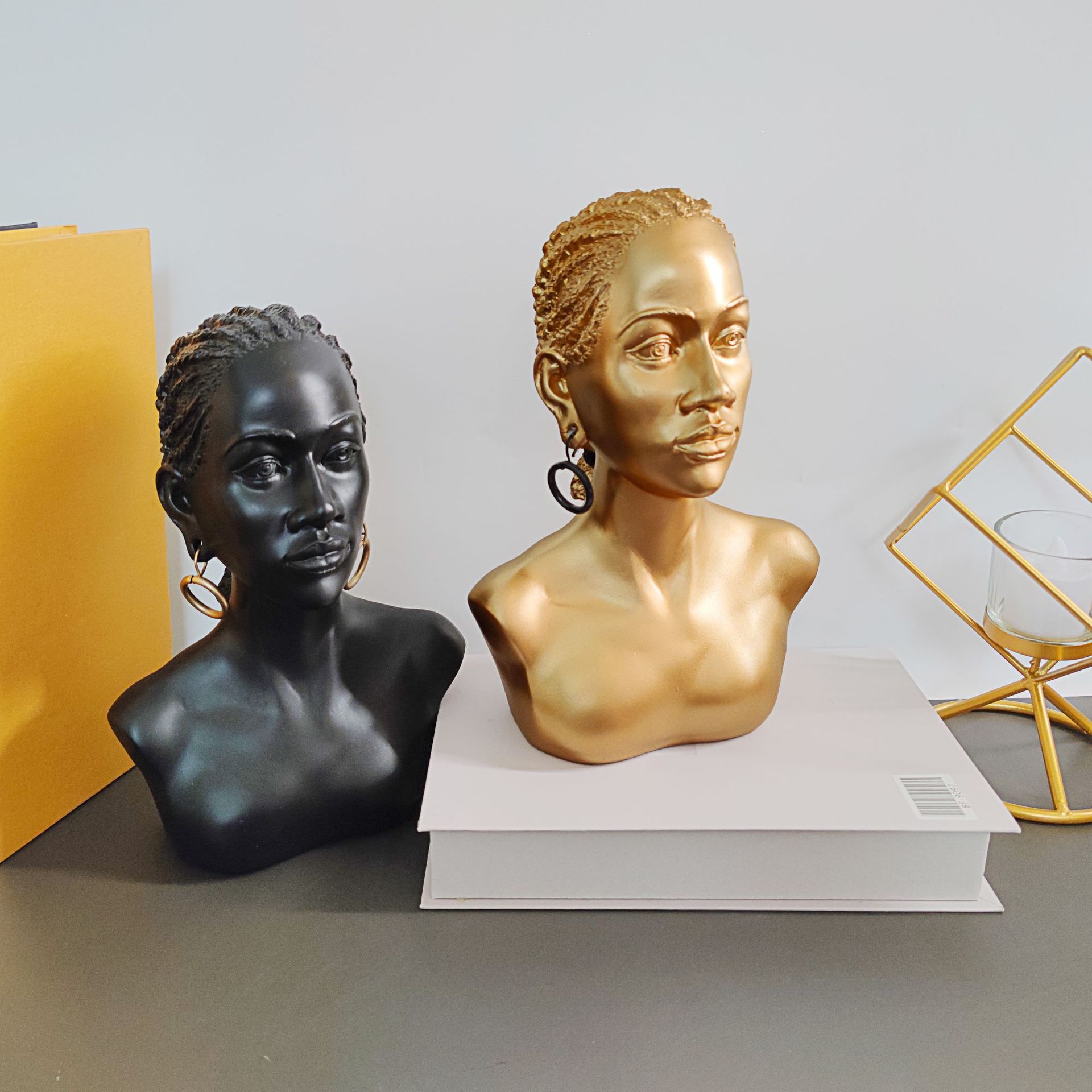 Modern Art Africa Sculptured Ornaments Creative Jewelry Display Stand Beauty Salon Jewelry Shop Decorations