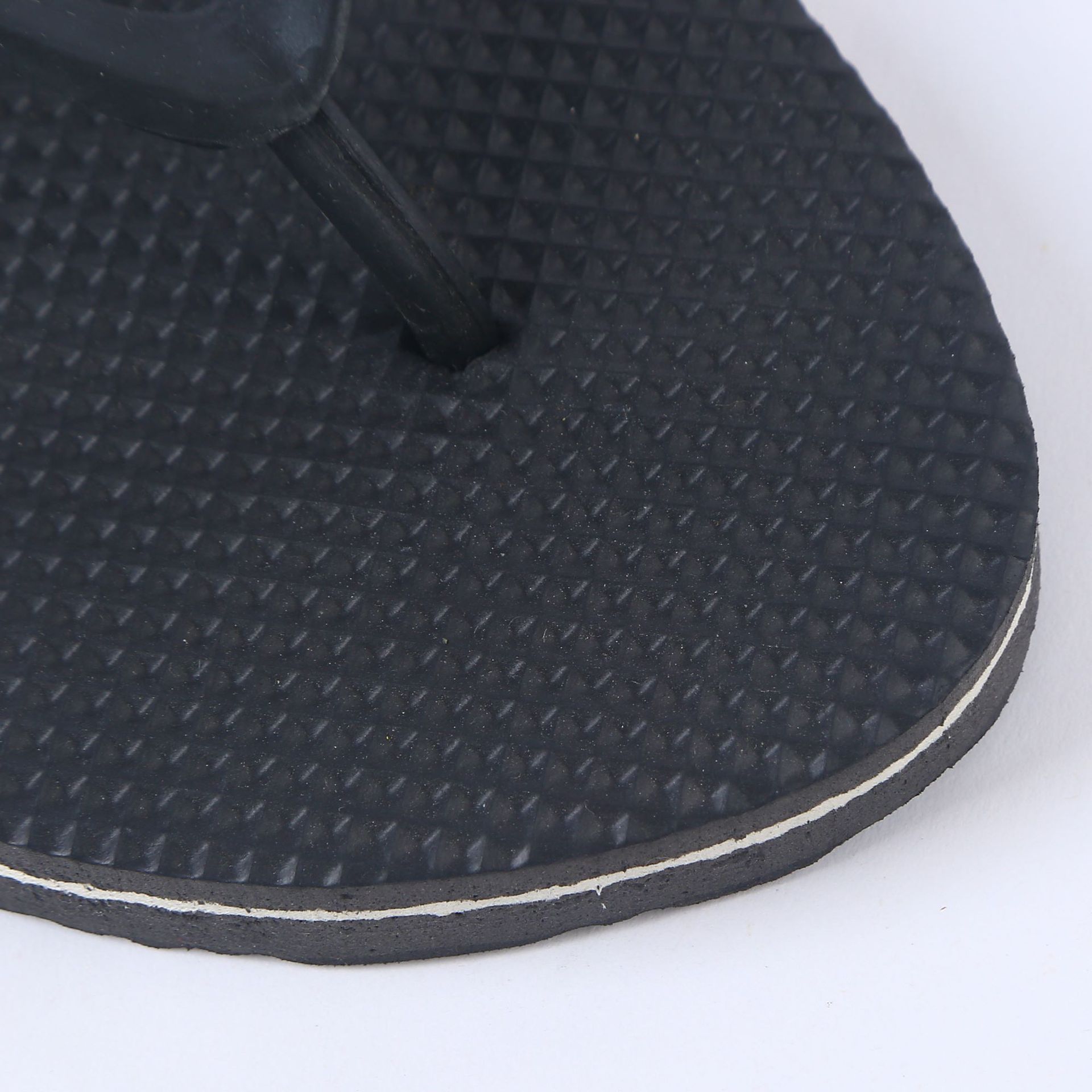 Foreign Trade Africa Eva Black Flip-Flops Flip-Flops Fashion Beach Shoes Non-Slip Flat Slippers Quantity Discounts Foreign Trade Africa Eva Black Flip-Flops Flip-Flops Fashion Beach Shoes Non-Slip Flat Slippers Quantity Discounts