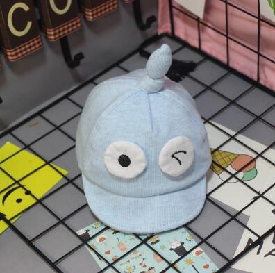 South Korean version of the new children&#039;s pure cotton pointy end of a soft cornice cap and baby pacifiers.