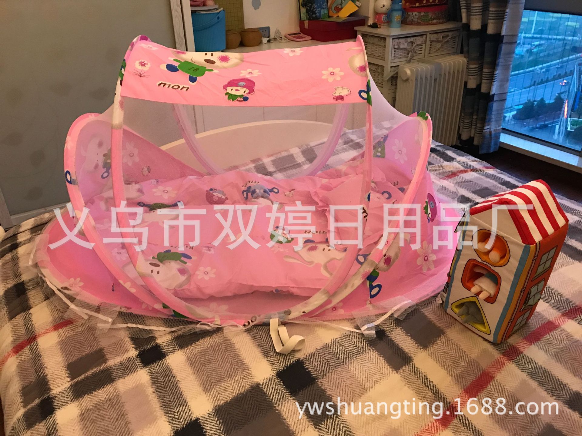 Summer folding baby mosquito net, baby mosquito net to send pillow fabric plus music Summer folding baby mosquito net, baby mosquito net to send pillow fabric plus music