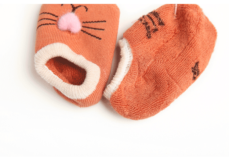 Autumn winter children socks floor socks cartoon animal full cotton wool loop thickened infant socks Autumn winter children socks floor socks cartoon animal full cotton wool loop thickened infant socks