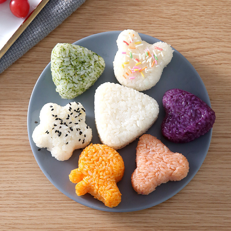 Creative Cartoon Shape Triangle Rice Ball Mold Household Children&#039;s Rice Bento Mold DIY Seaweed Sushi Mold