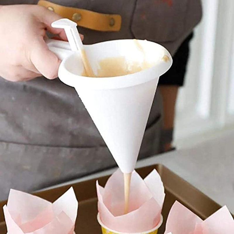 Cream Frosting Batter Funnel Handheld Weight Cup Cake Chocolate Dispenser Baking Tool