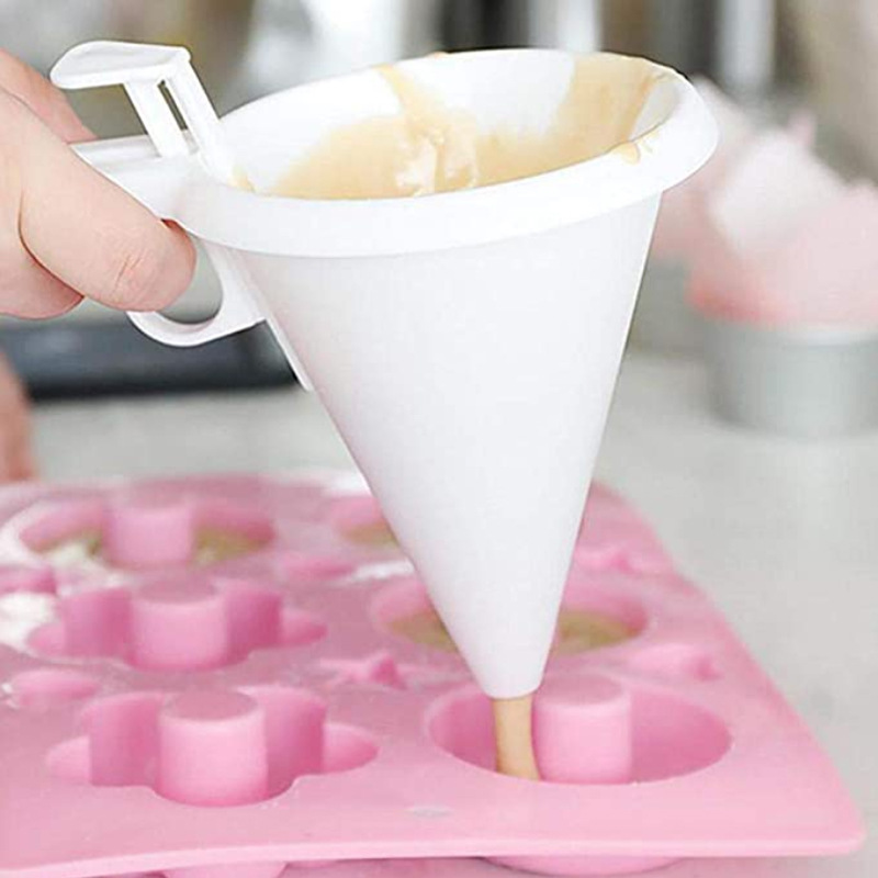 Cream Frosting Batter Funnel Handheld Weight Cup Cake Chocolate Dispenser Baking Tool Cream Frosting Batter Funnel Handheld Weight Cup Cake Chocolate Dispenser Baking Tool