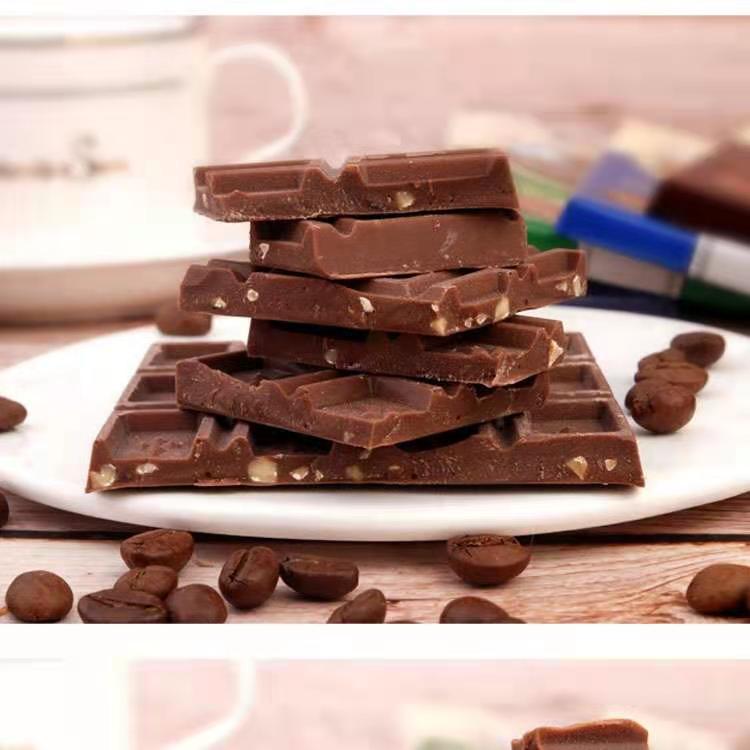 Russian Imported Castle Chocolate 80G Siberian Hazelnut Sandwich Milk Nuts Row Casual Snacks 4 Yuan Free Shipping Russian Imported Castle Chocolate 80G Siberian Hazelnut Sandwich Milk Nuts Row Casual Snacks 4 Yuan Free Shipping
