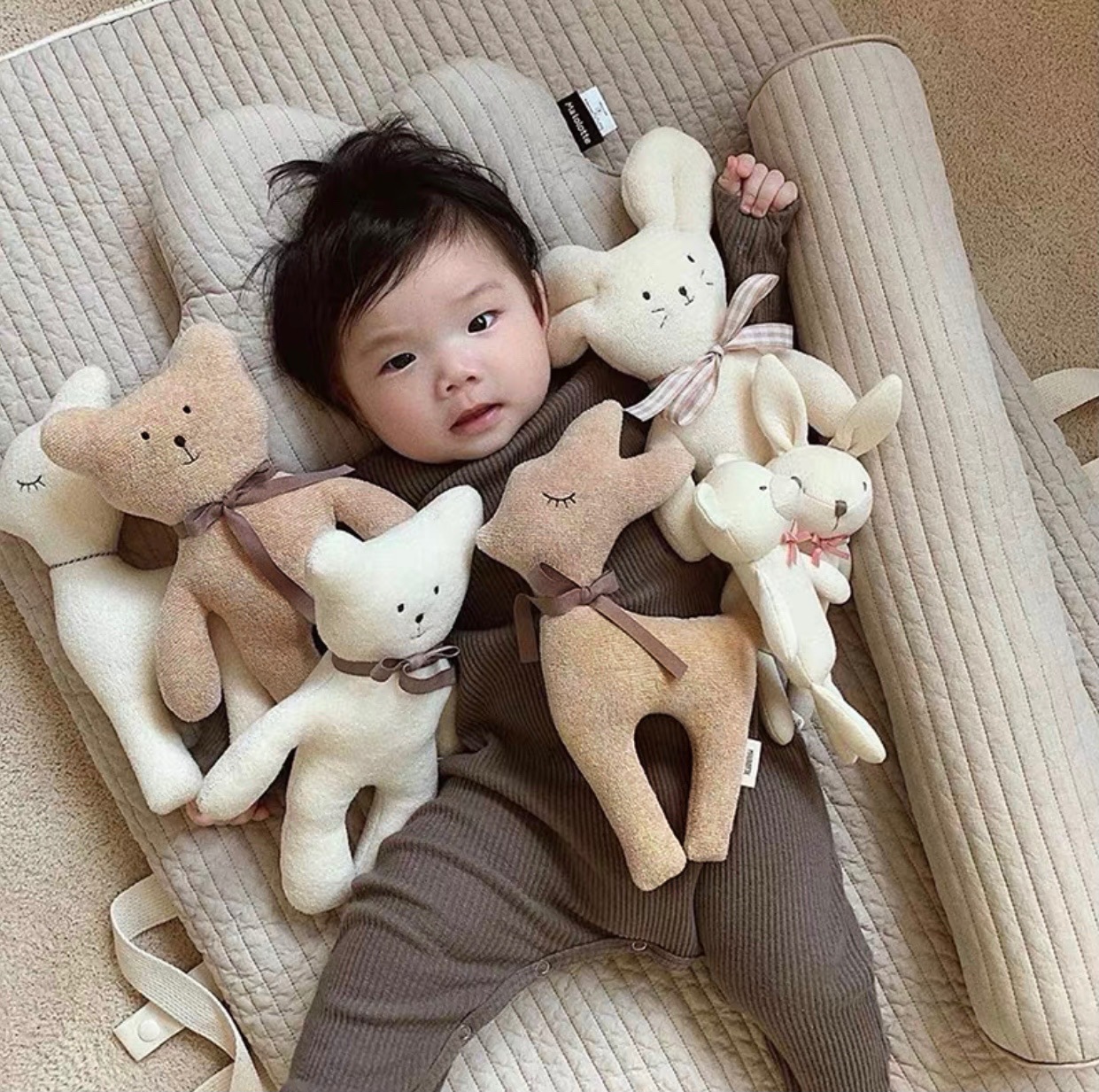 Korean Ins Infant Soothing Pillow Cylindrical Anti-Collision Soothing Pillow Baby Pillow Side Sleeping Bear Bed Fence