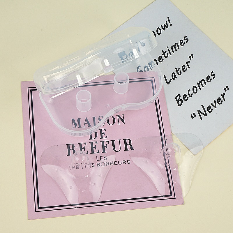 Triangle Silicone Nipple Shields Soft Silicone Nipple Protector Pair with PP Box Package Wholesale Maternal Supplies
