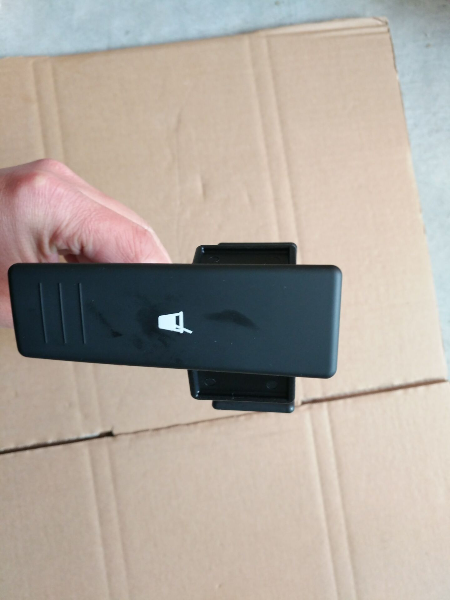 6 Q0 858 602e 6Q0858602E 6Q0 858602E Drink Holder 6 Q0 858 602e 6Q0858602E 6Q0 858602E Drink Holder