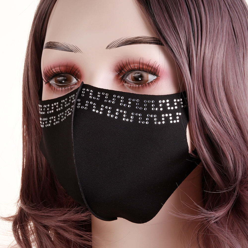 Fashion Design Hot Rhinestone Ice Silk Star Mask Fashion Warm Keeping Three-Dimensional Dust Mask