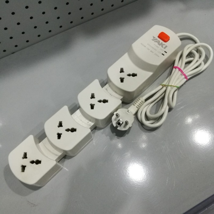 Two-Position with Two USB British Standard Socket Safety Power Strip Extension Cable Patch Board Patch Board Two-Position with Two USB British Standard Socket Safety Power Strip Extension Cable Patch Board Patch Board