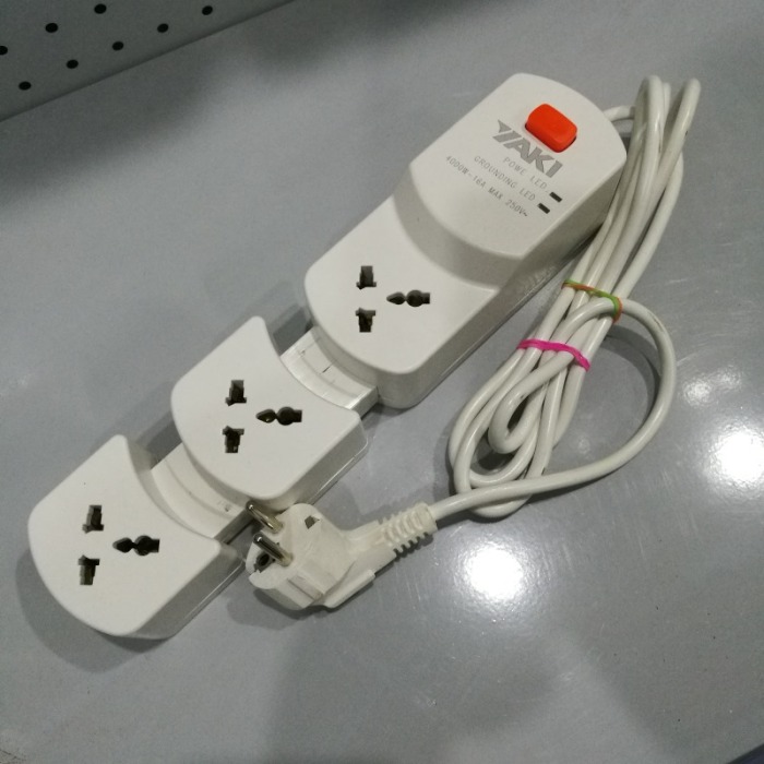 Two-Position with Two USB British Standard Socket Safety Power Strip Extension Cable Patch Board Patch Board Two-Position with Two USB British Standard Socket Safety Power Strip Extension Cable Patch Board Patch Board